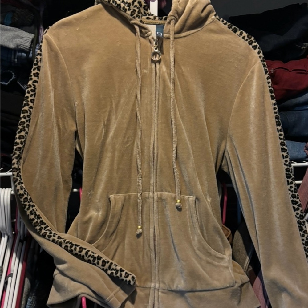 Vintage Y2K velour tracksuit zip up with gold ring zipper detail